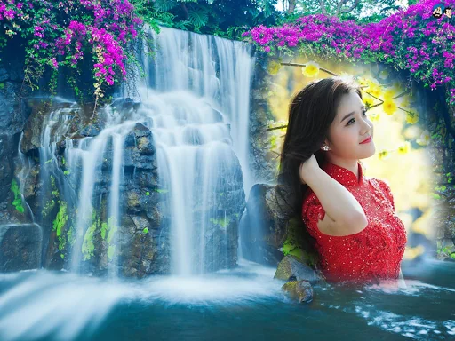 Water Fall Frame (Photo)