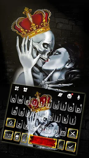 Crown Skull Kiss Keyboard Them