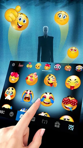 Slender Evil Man Keyboard Them screenshot 3